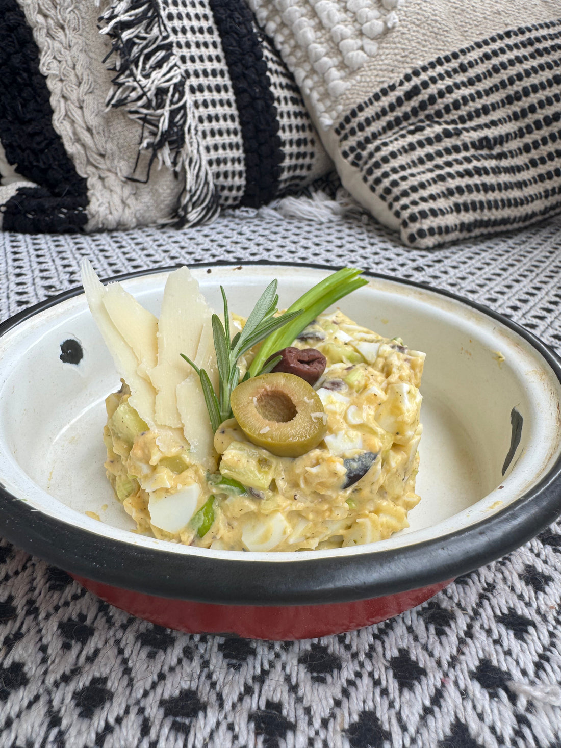 Яйца с протеинов сос тартар – лек вкус с европейски привкус